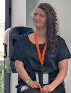 Sharlene O'Brien delivering a talk on chronic insomnia and Cognitive Behavioural Therapy for Insomnia (CBT-I)